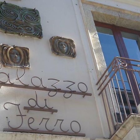 Ferienwohnung Palazzo Di Ferro Taormina Exterior foto